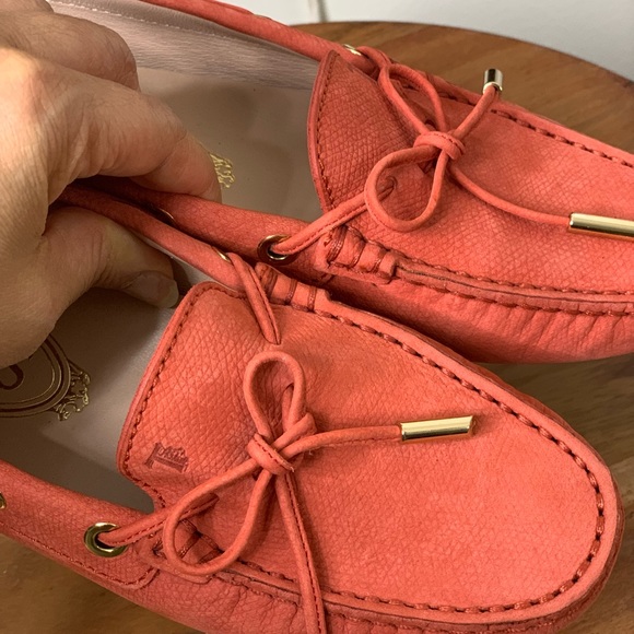 Tod’s Gommino Suede Loafers red Size 34 - Picture 8 of 8